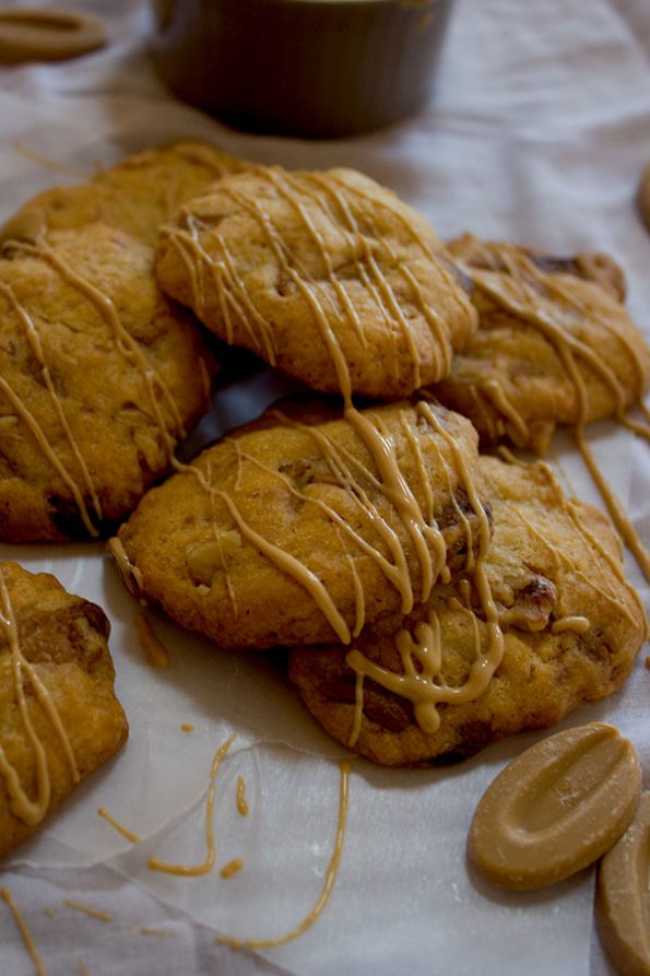 Caramel Walnut Cookies