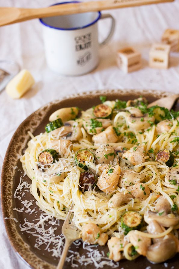 Spaghetti-chicken-mushrooms-zuchinni5