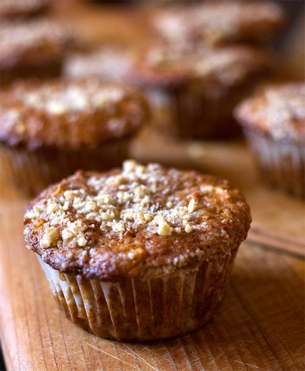 Apple Cinnamon Crumble Muffins