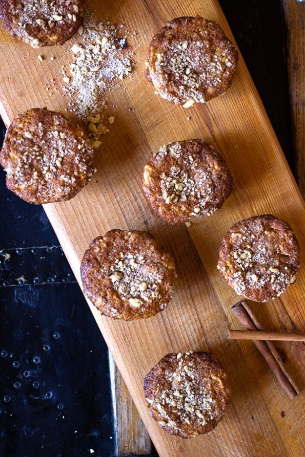Apple Cinnamon Crumble Muffins