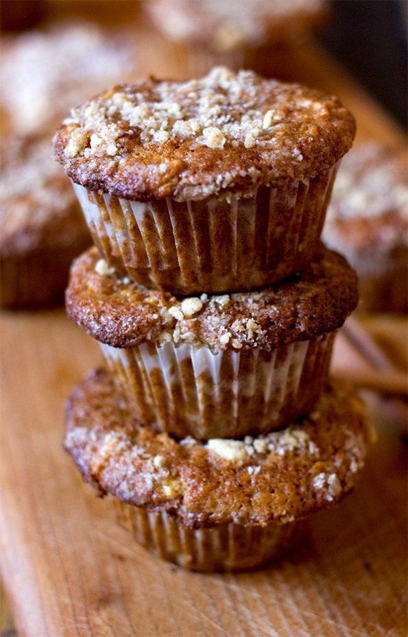 Apple Cinnamon Crumble Muffins
