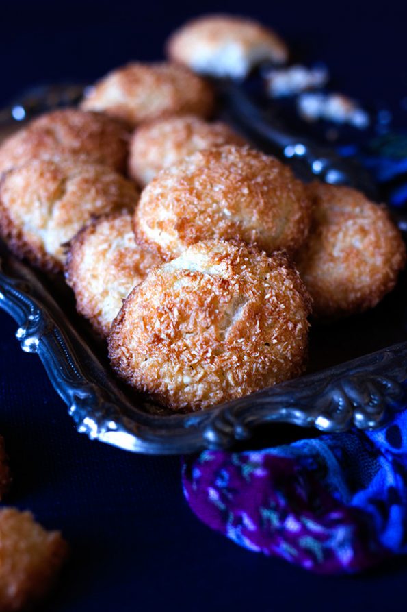 Banting Coconut Macaroons