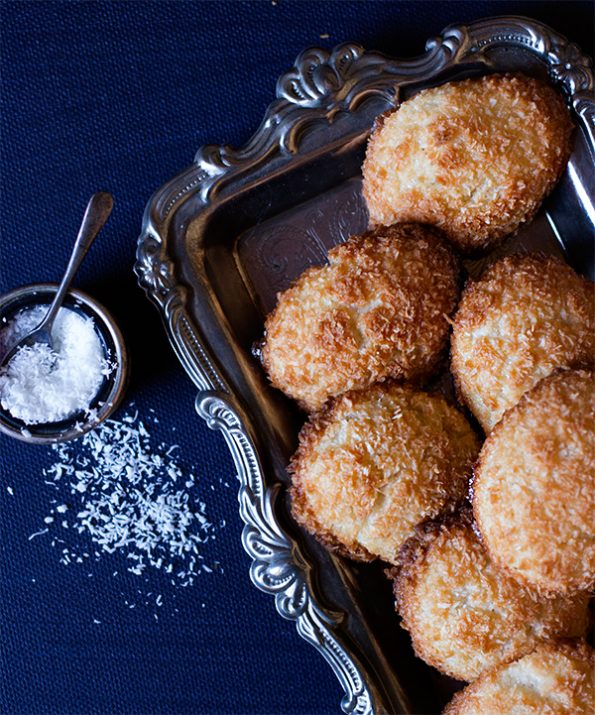 Banting Coconut Macaroons