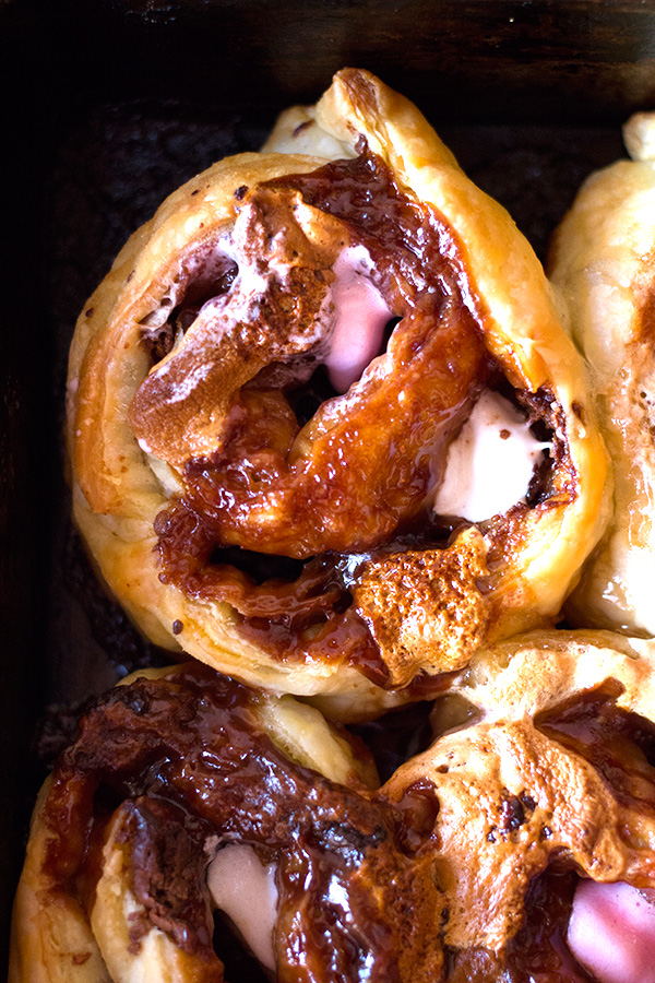 Bar One and Marshmallow Pinwheels Bar One and Marshmallow Pinwheels