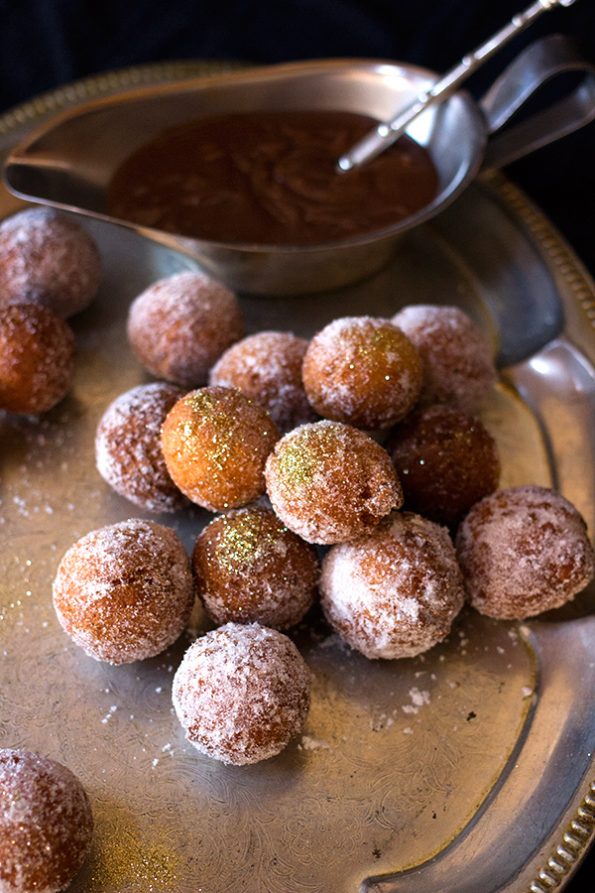 Doughnut Bites with Chocolate Ganache Doughnut Bites with Chocolate Ganache