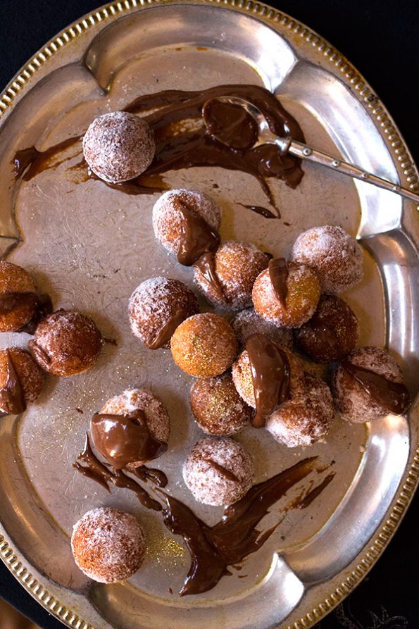 Doughnut Bites with Chocolate Ganache Doughnut Bites with Chocolate Ganache