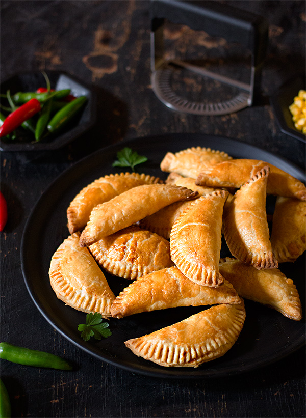 Cheese, Corn and Chilli Empanadas aninas recipes