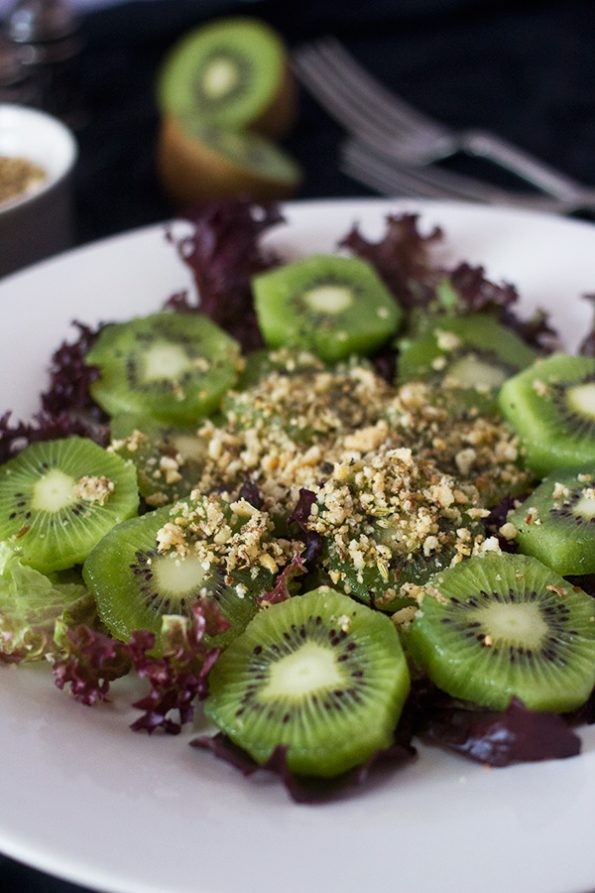Kiwi and Homemade Dukkah Salad