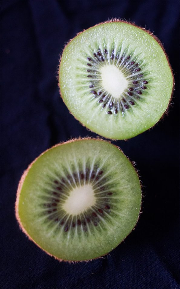 Kiwi and Homemade Dukkah Salad