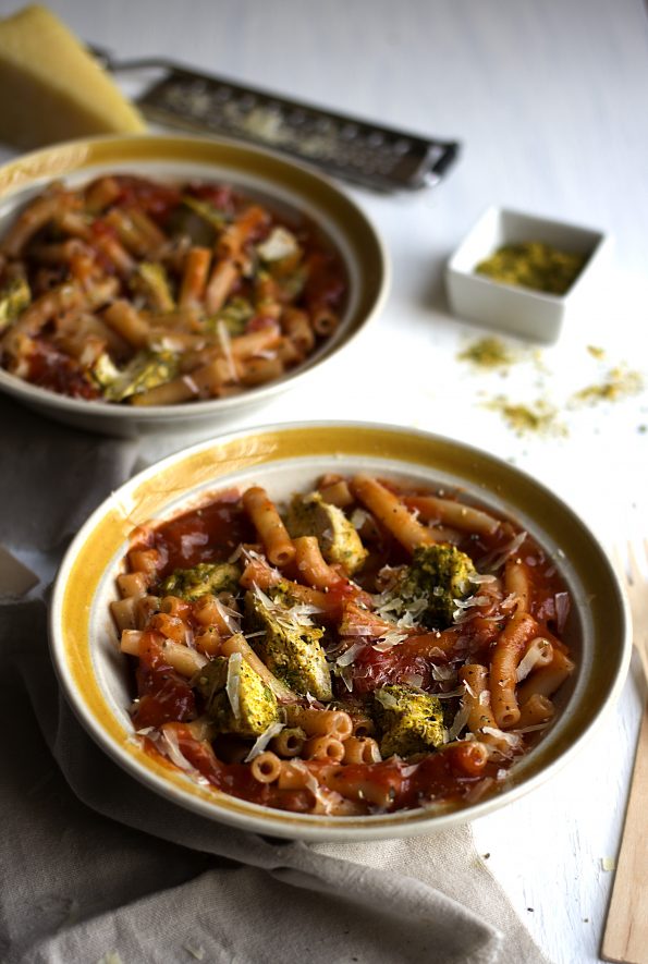 Macaroni and Pesto Chicken with Red Pepper Tomato Sauce