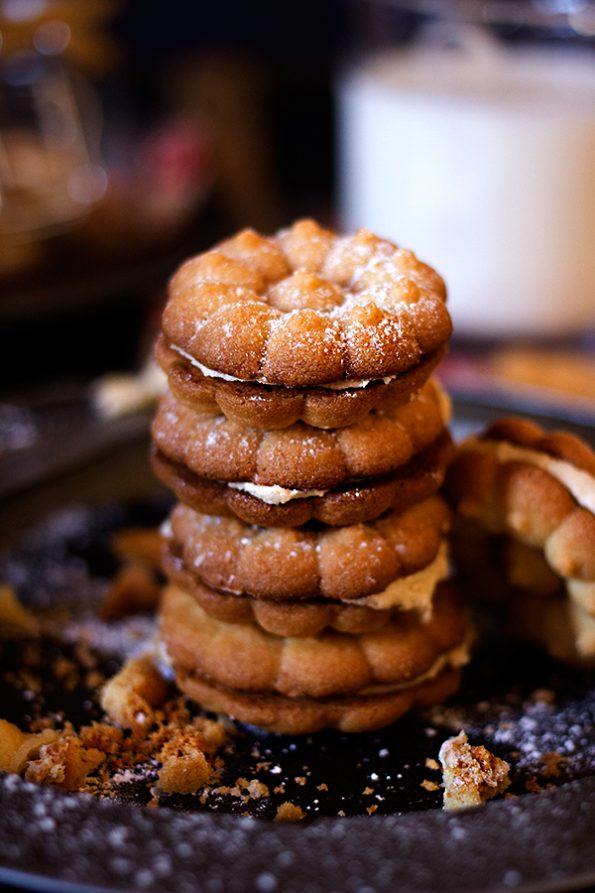 Melting Moments with Cinnamon Buttercream Filling