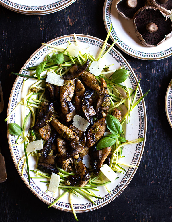 Pesto Chicken with Brown Mushrooms on Zucchini Noodles Pesto Chicken with Brown Mushrooms on Zucchini Noodles