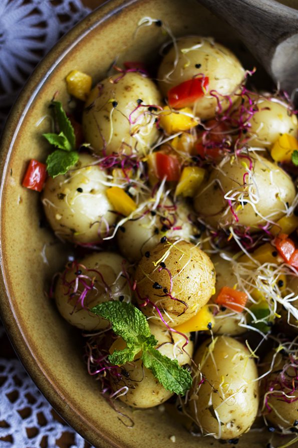 Garlic and Mint Baby Potatoes with Peppers and Sprouts