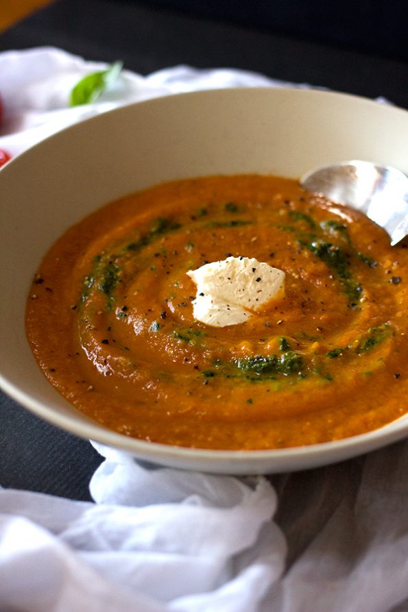 Roasted Sweet Pepper and Tomato Soup