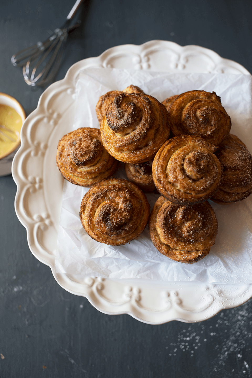 Cinnamon and Nutella Buns with Fudge Sauce