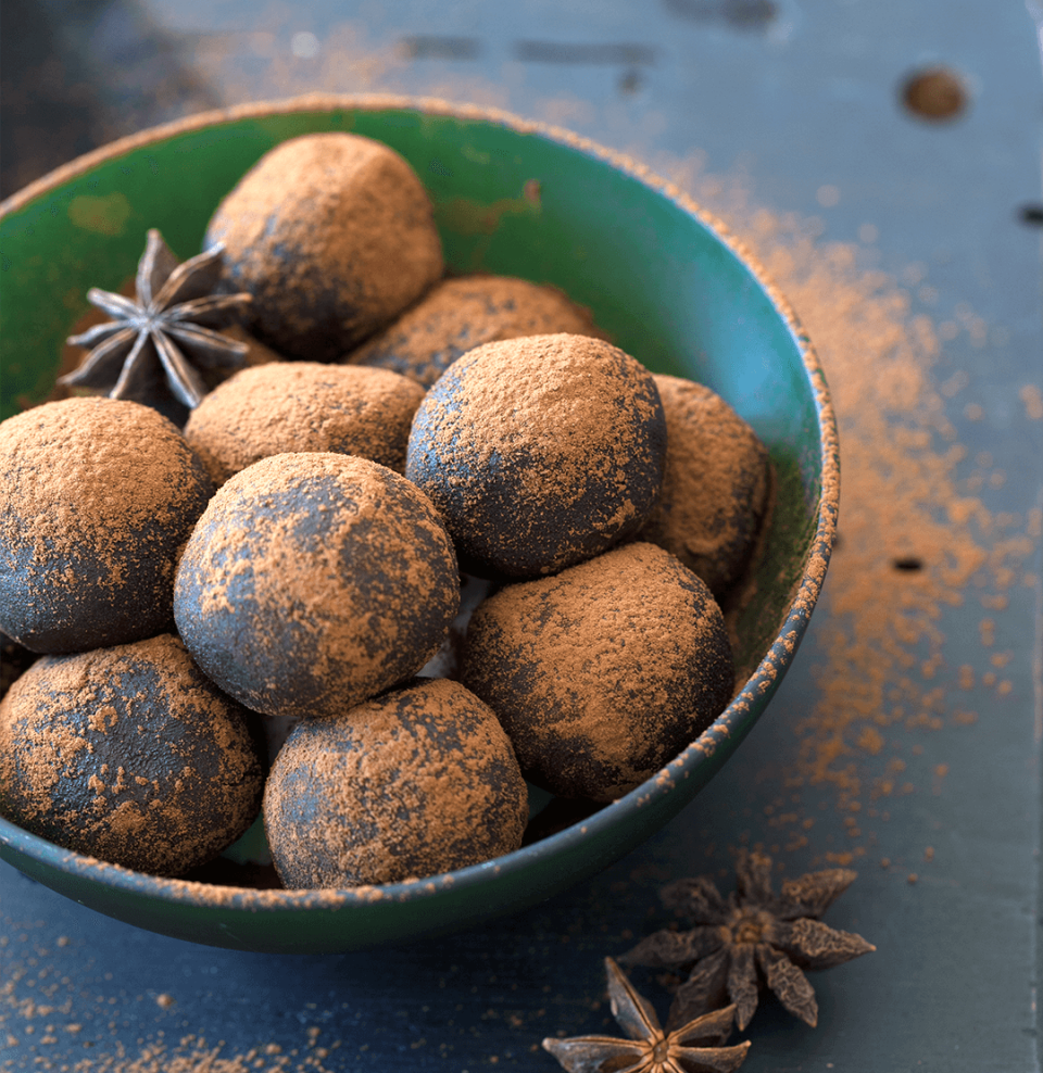 Easy Homemade Bliss Balls Easy Homemade Bliss Balls