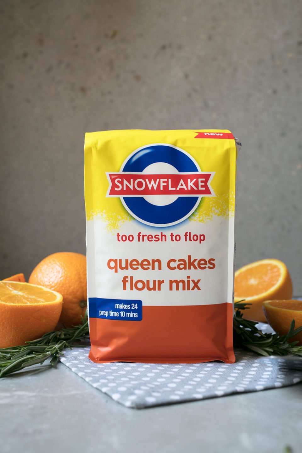 Orange and Rosemary Bundt Cake with Snowflake Orange and Rosemary Bundt Cake with Snowflake