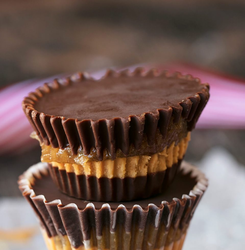 Peanut Butter, Caramel and Chocolate Cups Peanut Butter, Caramel and Chocolate Cups