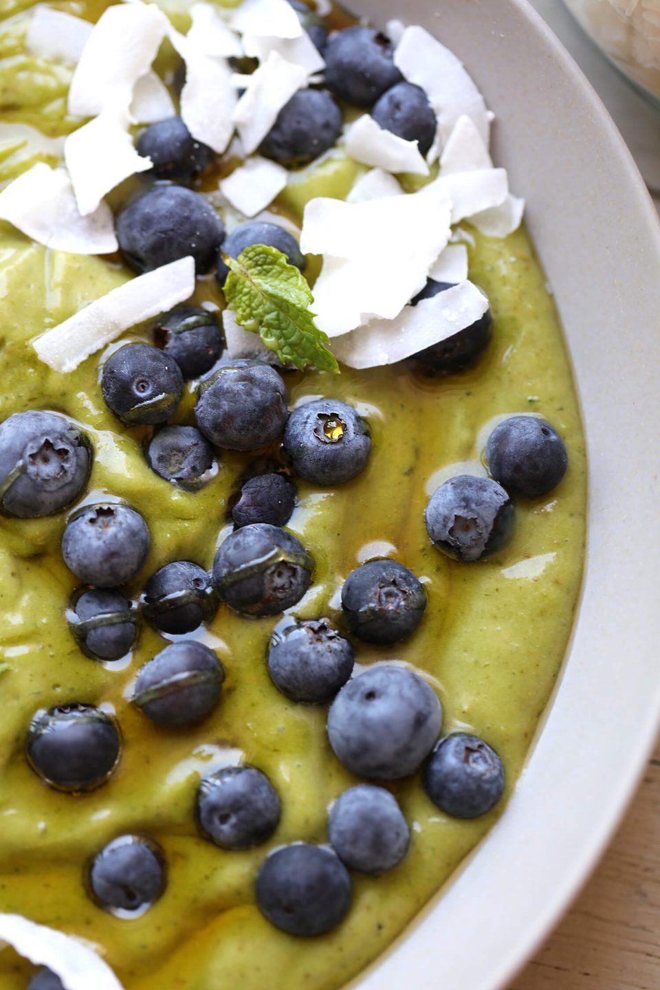 Green Smoothie Bowl Green Smoothie Bowl