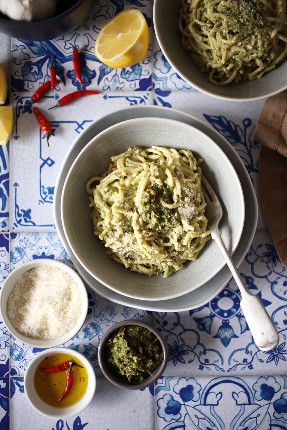 Spaghetti with Creamy Pesto Sauce Spaghetti with Creamy Pesto Sauce