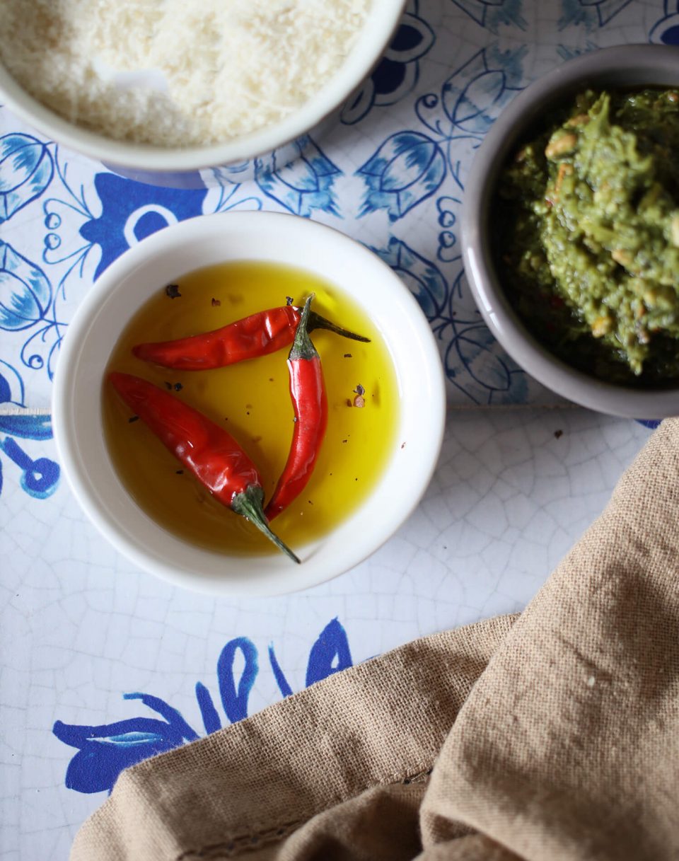 Spaghetti with Creamy Pesto Sauce Spaghetti with Creamy Pesto Sauce